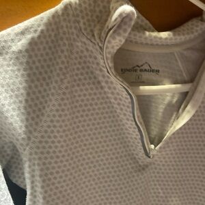 EUC. Eddie Bauer performance popover